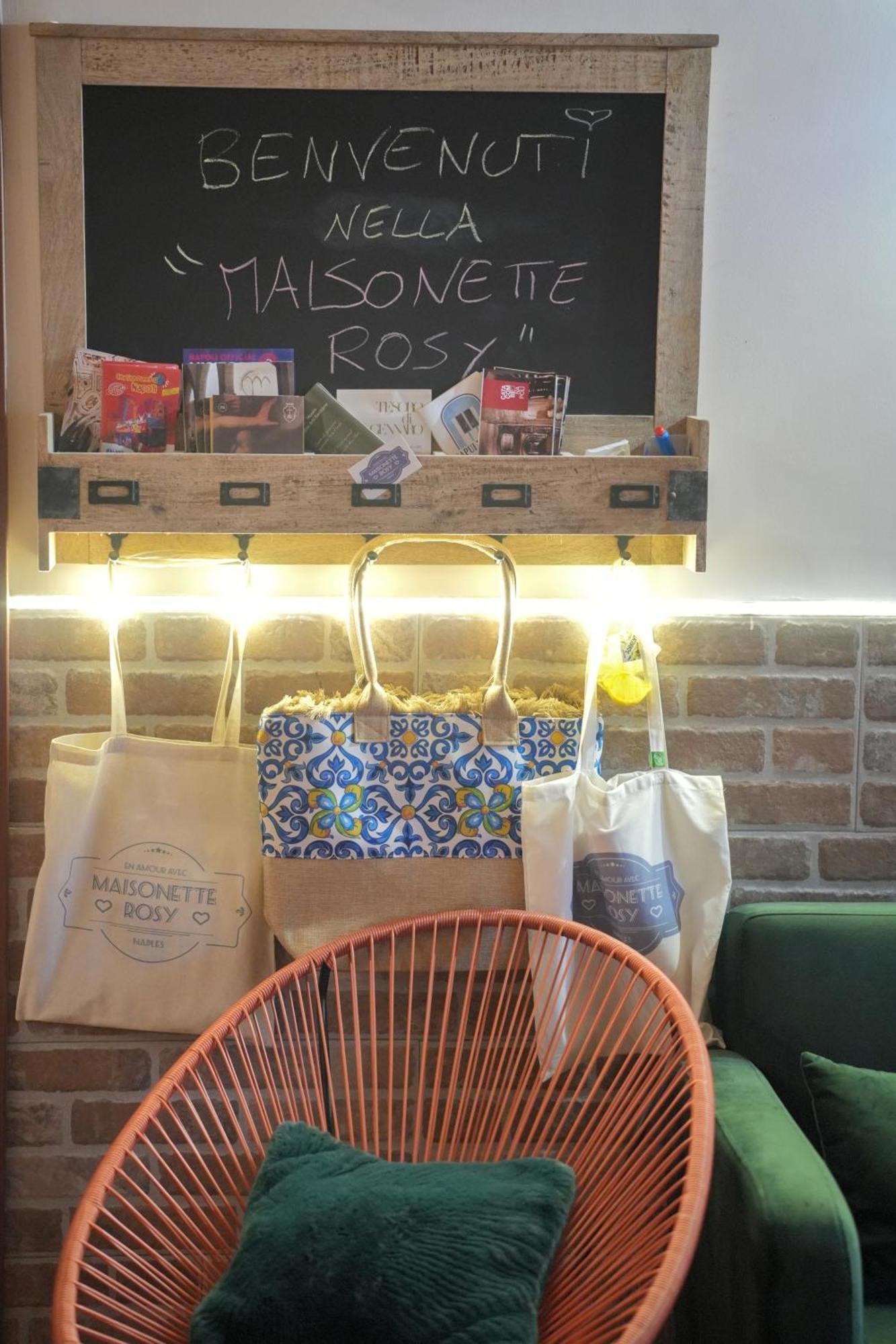 Maisonette Rosy Naples Luaran gambar